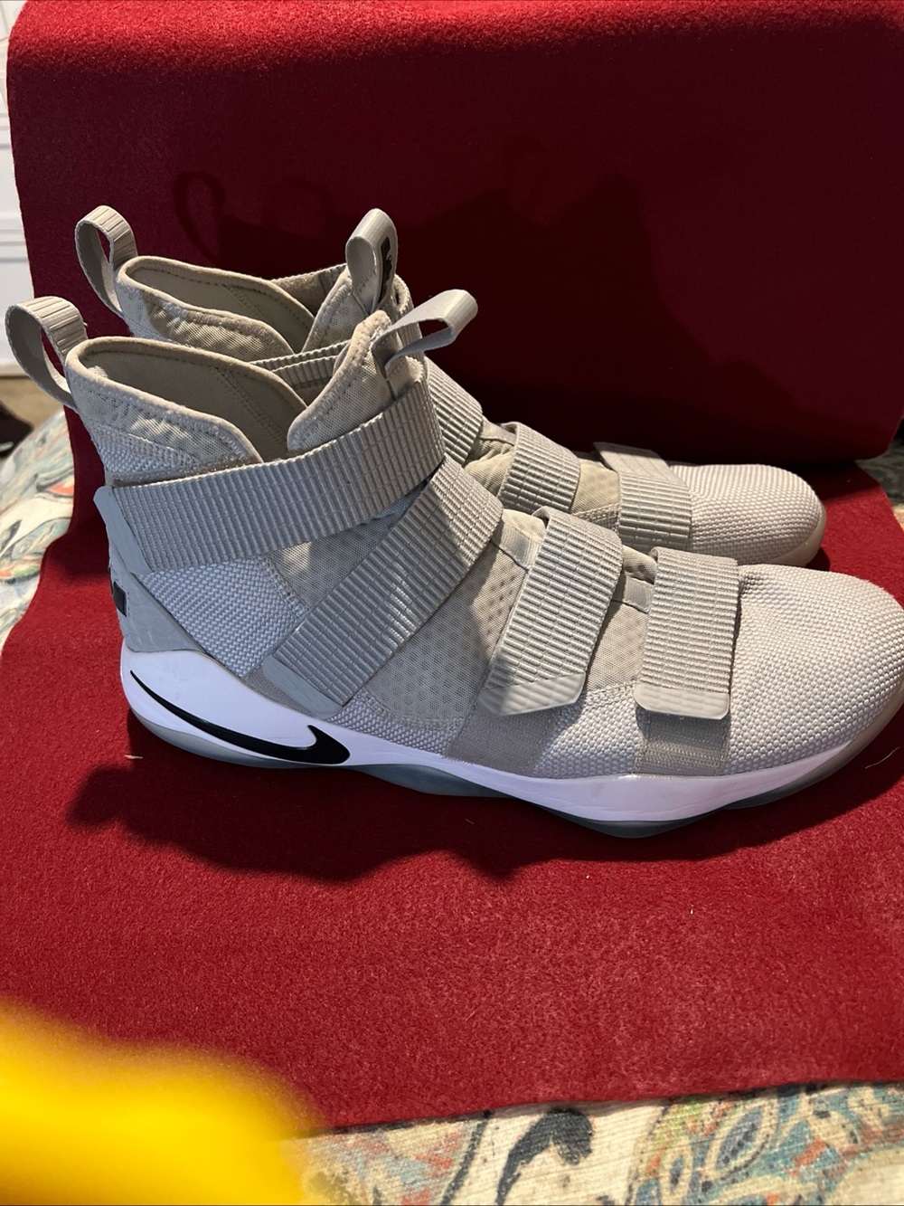 Nike LeBron Zoom Basketball Shoes Glacier Grey Size 16 Rare New